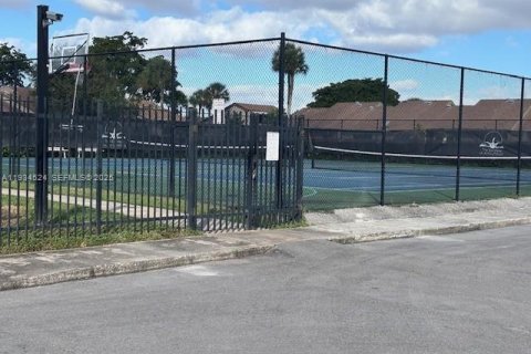 Condominio en alquiler en Davie, Florida, 2 dormitorios, 75.9 m2 № 1993152 - foto 14