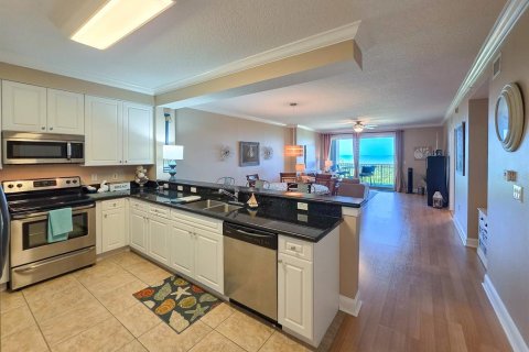 Condo in Palm Coast, Florida, 3 bedrooms № 2166848 - photo 7