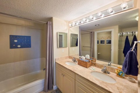 Condo in Palm Coast, Florida, 3 bedrooms № 2166848 - photo 27