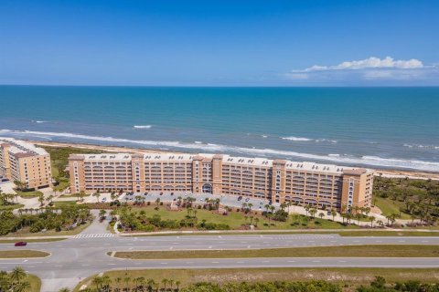 Condo in Palm Coast, Florida, 3 bedrooms № 2166848 - photo 2