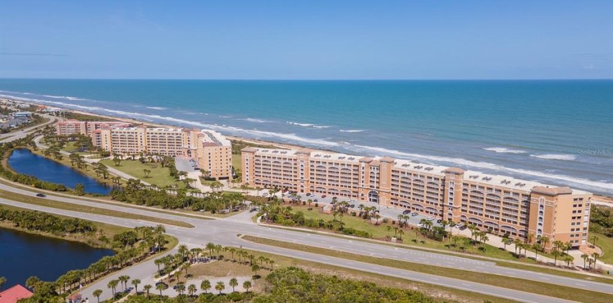 Condo in Palm Coast, Florida, 3 bedrooms № 2166848
