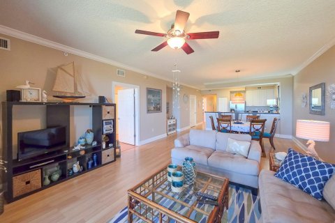 Condo in Palm Coast, Florida, 3 bedrooms № 2166848 - photo 11