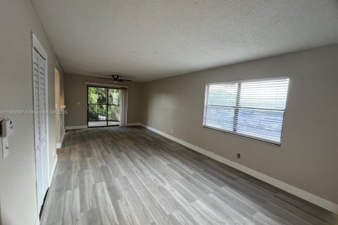 Copropriété à louer à Miramar, Floride: 1 chambre, 71.53 m2 № 1929746 - photo 4