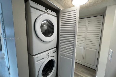 Copropriété à louer à Miramar, Floride: 1 chambre, 71.53 m2 № 1929746 - photo 18
