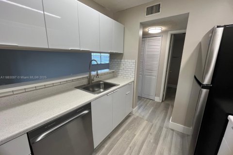 Copropriété à louer à Miramar, Floride: 1 chambre, 71.53 m2 № 1929746 - photo 13