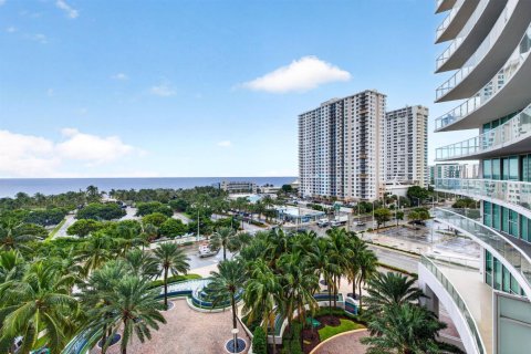 Condominio en venta en Pompano Beach, Florida, 2 dormitorios, 184.23 m2 № 2403767 - foto 24