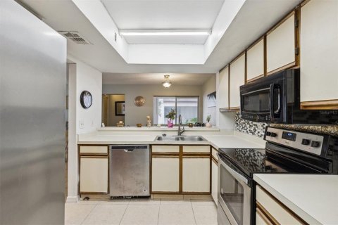 Condo in Orlando, Florida, 2 bedrooms  № 2156589 - photo 3