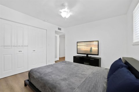 Снять в аренду кондоминиум в Майами-Бич, Флорида 3 спальни, 113.34м2, № 1939143 - фото 19