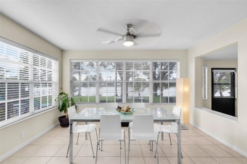 Купить виллу или дом в Пемброк-Пайнс, Флорида 2 спальни, 131.27м2, № 1995290 - фото 8