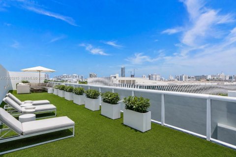 Condo in Miami Beach, Florida, 2 bedrooms  № 2248745