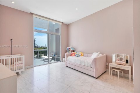 Condo in Miami Beach, Florida, 2 bedrooms  № 2248745 - photo 10