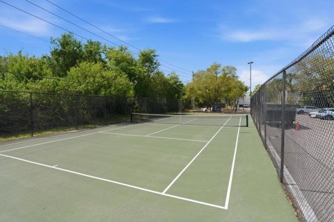 Condo in Saint Petersburg, Florida, 1 bedroom № 2232804 - photo 21