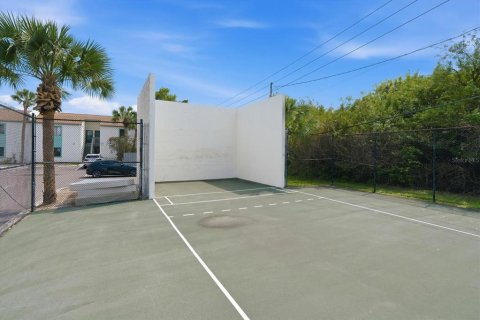 Condo in Saint Petersburg, Florida, 1 bedroom № 2232804 - photo 20
