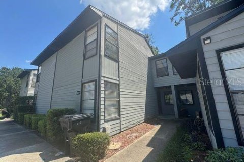 Touwnhouse à vendre à Gainesville, Floride: 3 chambres, 122.72 m2 № 1915371 - photo 1