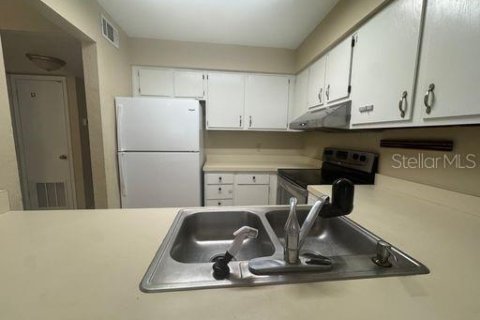 Touwnhouse à vendre à Gainesville, Floride: 3 chambres, 122.72 m2 № 1915371 - photo 13