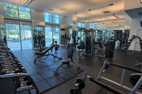 Купить кондоминиум в Майами, Флорида 2 спальни, 101.54м2, № 1986446 - фото 5