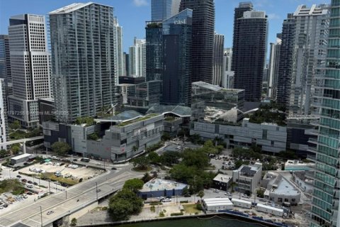 Купить кондоминиум в Майами, Флорида 2 спальни, 101.54м2, № 1986446 - фото 24