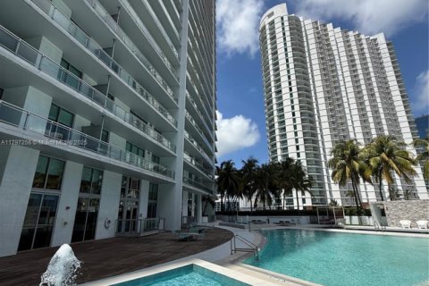 Купить кондоминиум в Майами, Флорида 2 спальни, 101.54м2, № 1986446 - фото 3