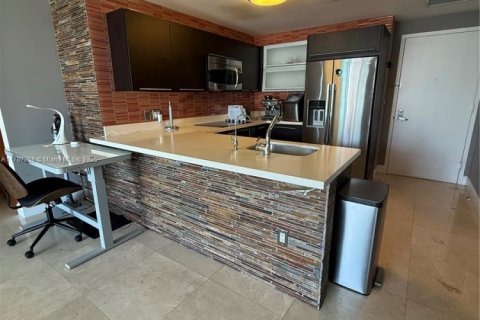 Купить кондоминиум в Майами, Флорида 2 спальни, 101.54м2, № 1986446 - фото 15