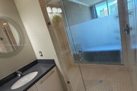 Купить кондоминиум в Майами, Флорида 2 спальни, 101.54м2, № 1986446 - фото 17