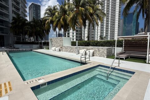 Купить кондоминиум в Майами, Флорида 2 спальни, 101.54м2, № 1986446 - фото 2