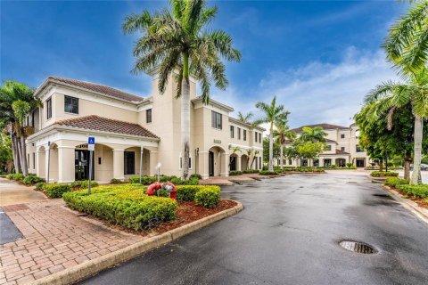 Commercial property in North Port, Florida 2606.09 sq.m. № 2200518 - photo 20