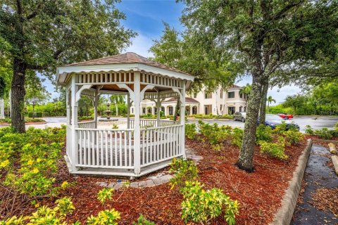 Commercial property in North Port, Florida 2606.09 sq.m. № 2200518 - photo 22
