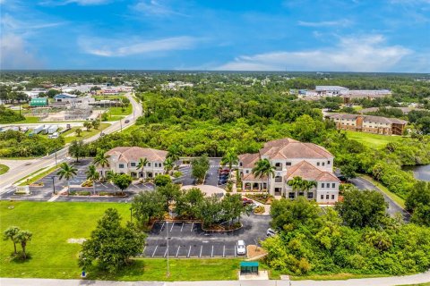 Commercial property in North Port, Florida 2606.09 sq.m. № 2200518 - photo 30