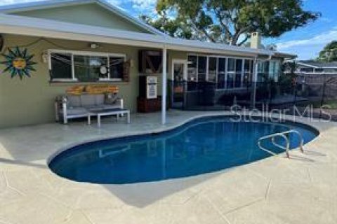 Casa en venta en Saint Petersburg, Florida, 3 dormitorios, 212.75 m2 № 2387484 - foto 5