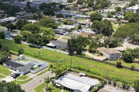 Casa en venta en Saint Petersburg, Florida, 3 dormitorios, 212.75 m2 № 2387484 - foto 29