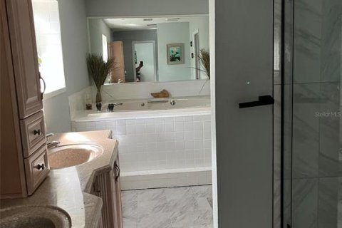 Casa en venta en Saint Petersburg, Florida, 3 dormitorios, 212.75 m2 № 2387484 - foto 19
