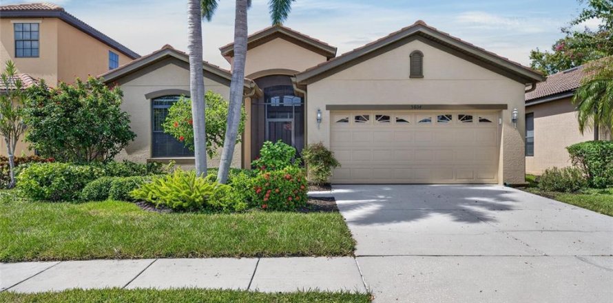 House in Apollo Beach, Florida 3 bedrooms, 202.43 sq.m. № 2393810
