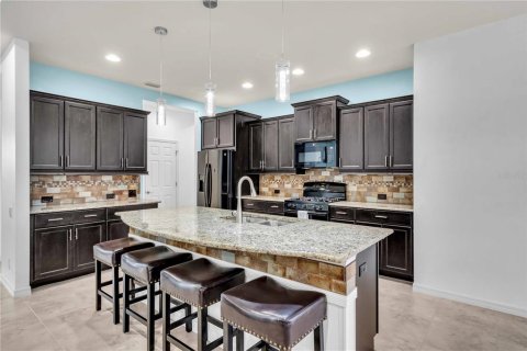 Casa en venta en Bradenton, Florida, 3 dormitorios, 221.01 m2 № 1802901 - foto 18