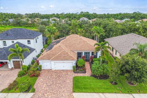 Casa en venta en Bradenton, Florida, 3 dormitorios, 221.01 m2 № 1802901 - foto 1