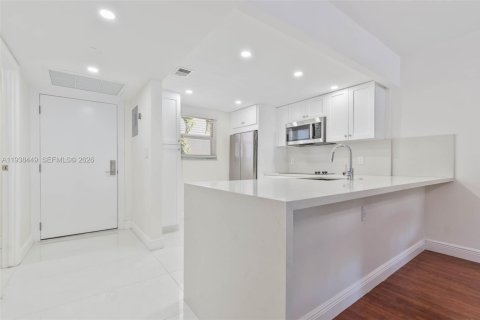 Купить кондоминиум в Корал-Гейблс, Флорида 1 спальня, 75.07м2, № 1996928 - фото 6