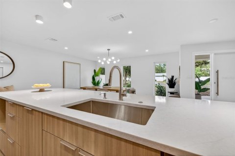 Casa en venta en Saint Petersburg, Florida, 3 dormitorios, 163.23 m2 № 2201207 - foto 10
