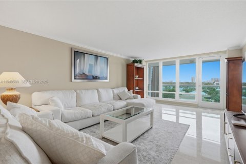 Снять в аренду кондоминиум в Форт-Лодердейл, Флорида 2 спальни, 139.35м2, № 2006924 - фото 19