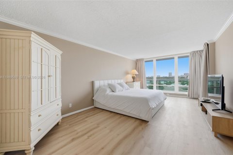 Снять в аренду кондоминиум в Форт-Лодердейл, Флорида 2 спальни, 139.35м2, № 2006924 - фото 26