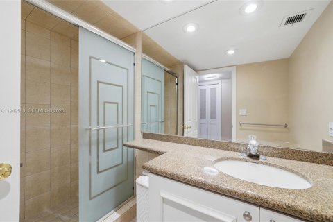 Снять в аренду кондоминиум в Форт-Лодердейл, Флорида 2 спальни, 139.35м2, № 2006924 - фото 25