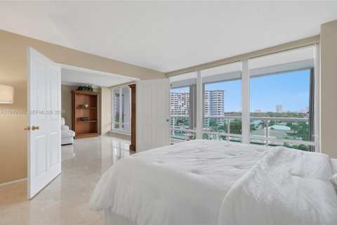 Снять в аренду кондоминиум в Форт-Лодердейл, Флорида 2 спальни, 139.35м2, № 2006924 - фото 22