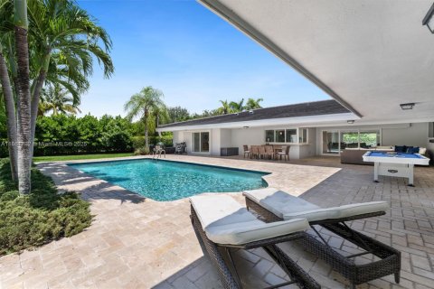 Villa ou maison à vendre à Pinecrest, Floride: 5 chambres, 334.36 m2 № 1928673 - photo 30