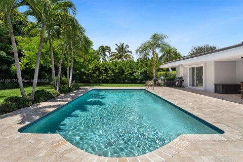 Villa ou maison à vendre à Pinecrest, Floride: 5 chambres, 334.36 m2 № 1928673 - photo 27