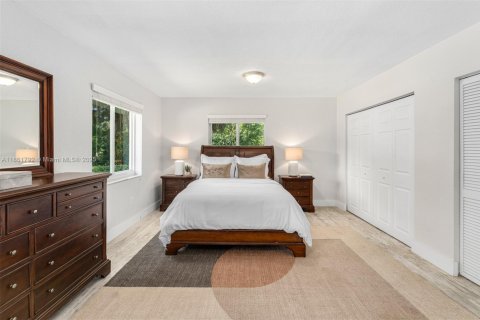 Villa ou maison à vendre à Pinecrest, Floride: 5 chambres, 334.36 m2 № 1928673 - photo 18