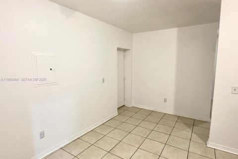 Купить кондоминиум в Майами, Флорида 1 спальня, 43.2м2, № 2005291 - фото 8