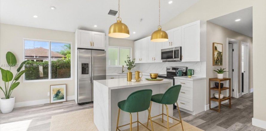 Villa ou maison à South Miami, Floride 4 chambres, 123.19 m2 № 1887154