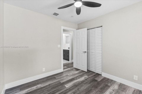 Villa ou maison à louer à South Miami, Floride: 4 chambres, 123.19 m2 № 1887154 - photo 14