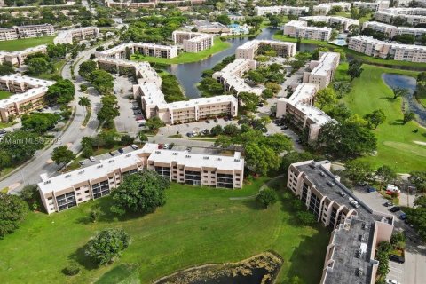 Condo in Sunrise, Florida, 2 bedrooms  № 1953452 - photo 29