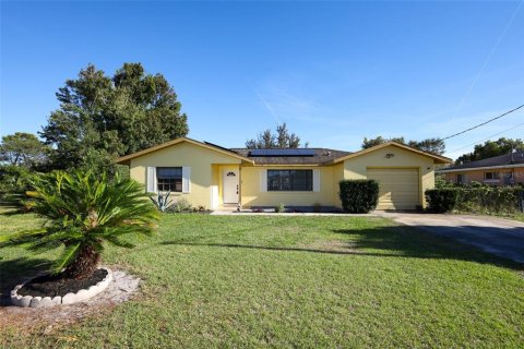 Villa ou maison à Deltona, Floride 2 chambres, 102.29 m2 № 2110139