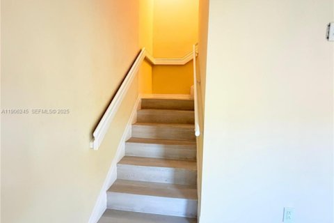 Снять в аренду кондоминиум в Майами, Флорида 2 спальни, 105.91м2, № 1956709 - фото 12