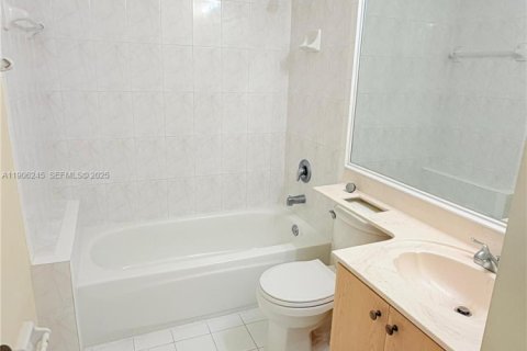 Снять в аренду кондоминиум в Майами, Флорида 2 спальни, 105.91м2, № 1956709 - фото 8